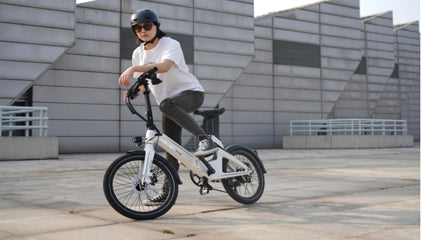 Electrifying Efficiency: The LIGHT-P4 EV Bike